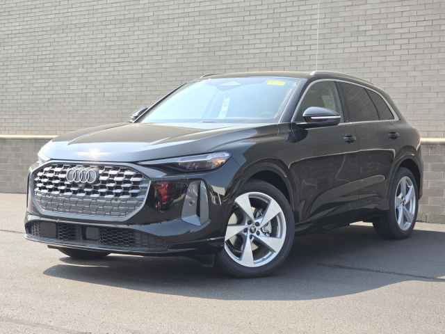 New 2025 Audi Q5 Prestige image 2