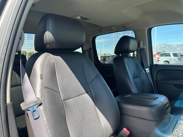 Used 2013 Chevrolet Silverado 3500 LTZ w/ LTZ Plus Package AWD/4WD image 30