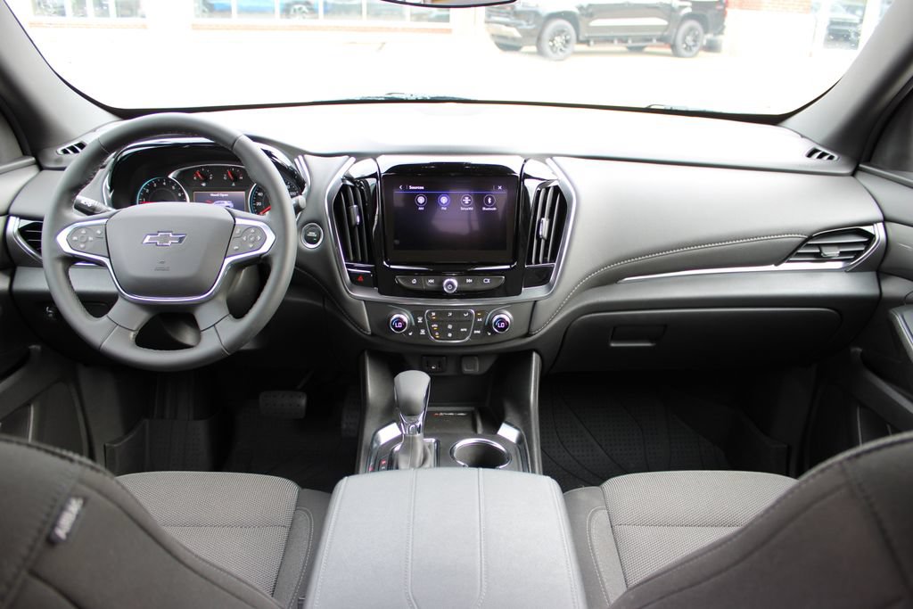 Certified 2024 Chevrolet Traverse LT w/ Midnight/Sport Edition AWD/4WD image 41