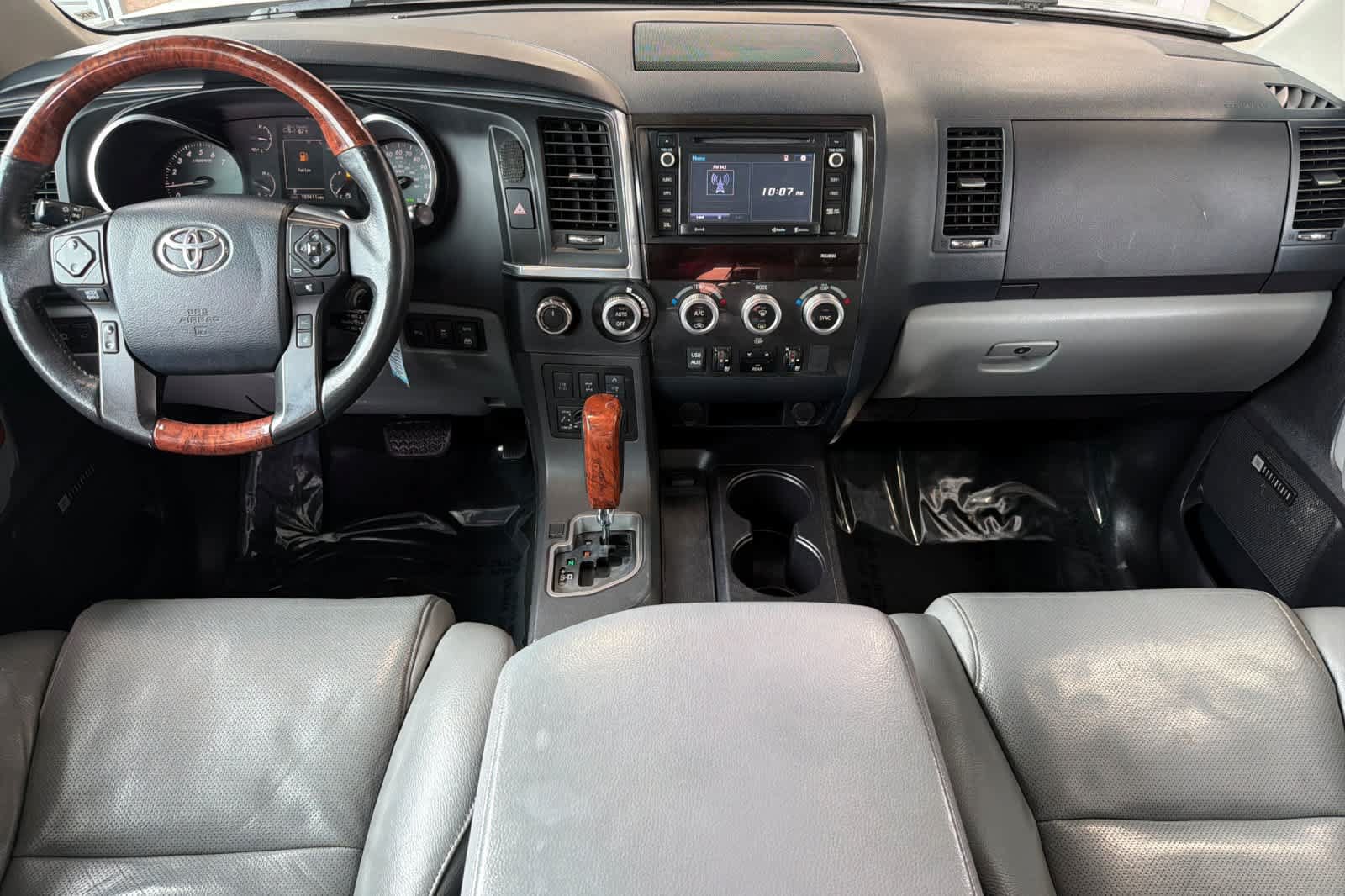 Used 2018 Toyota Sequoia Platinum w/ Carpet Mat Package AWD/4WD image 3