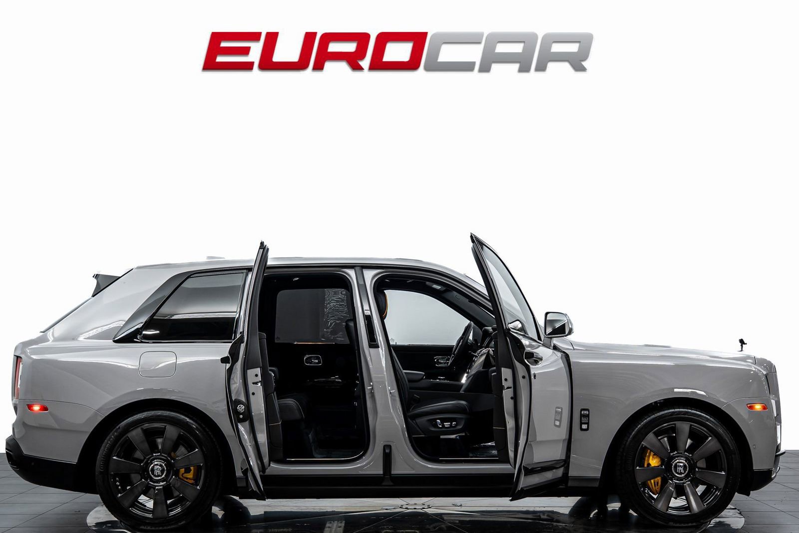 Used 2024 Rolls-Royce Cullinan AWD/4WD image 8