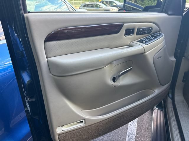 Used 2003 Cadillac Escalade AWD image 15