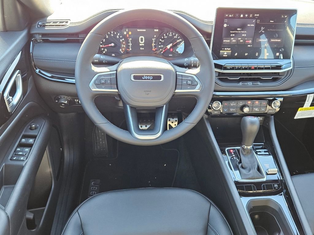 New 2026 Jeep Compass Latitude image 12