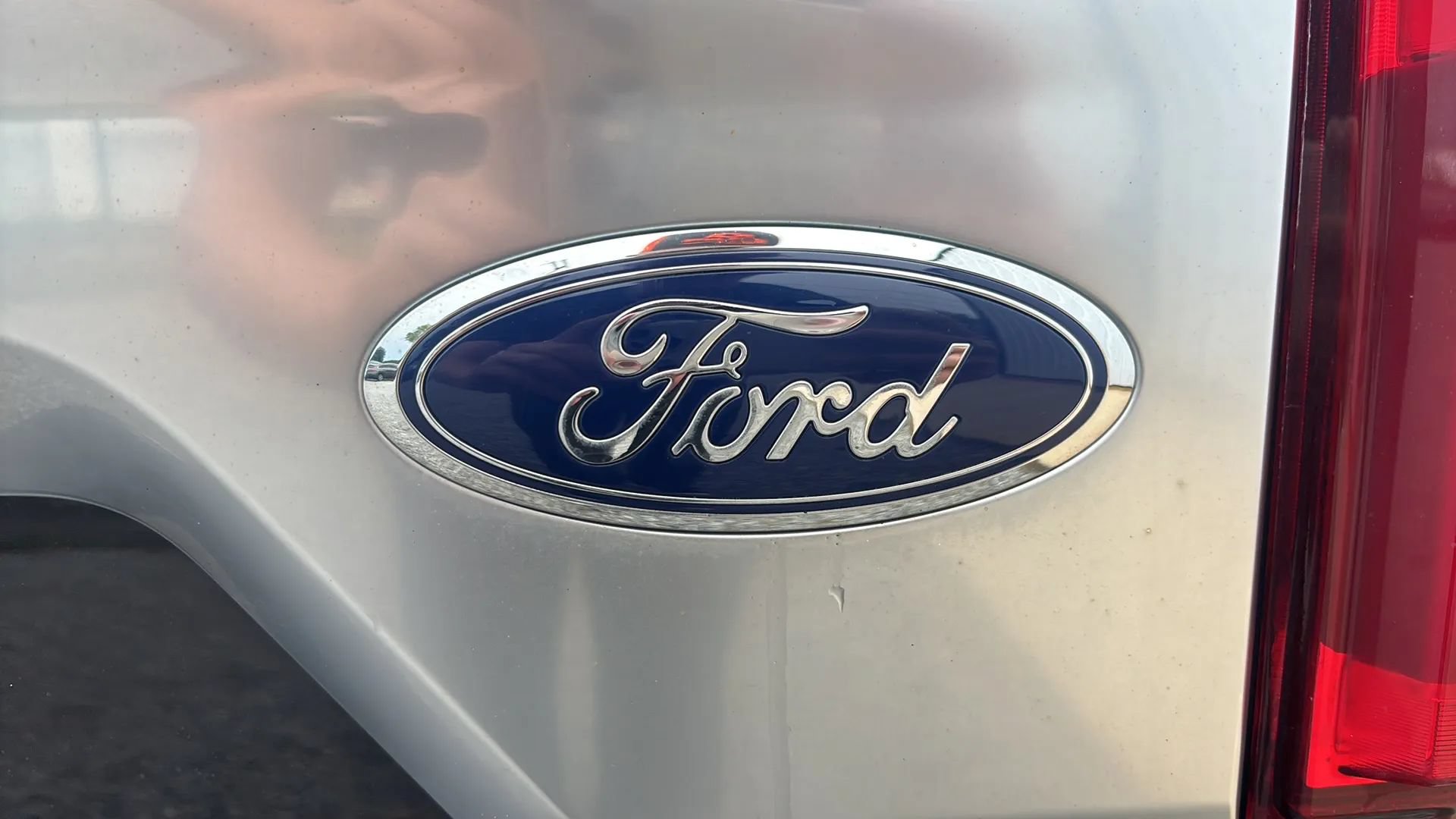 Used 2019 Ford F150 Platinum w/ Technology Package AWD/4WD image 7