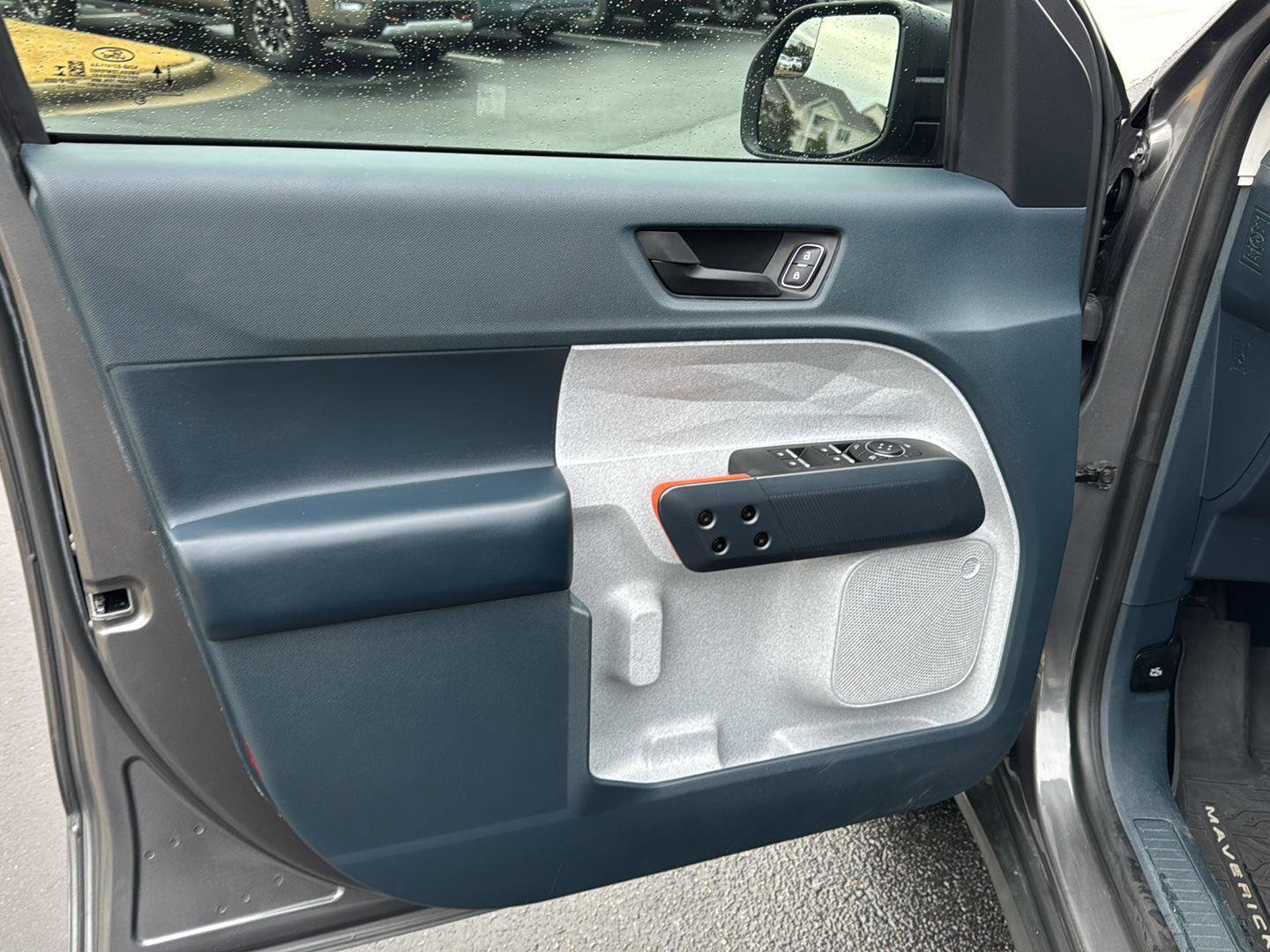 Used 2022 Ford Maverick XLT image 14