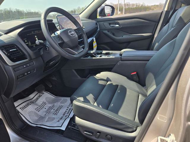 Certified 2025 Nissan Rogue SL w/ SL Premium Package FWD image 7