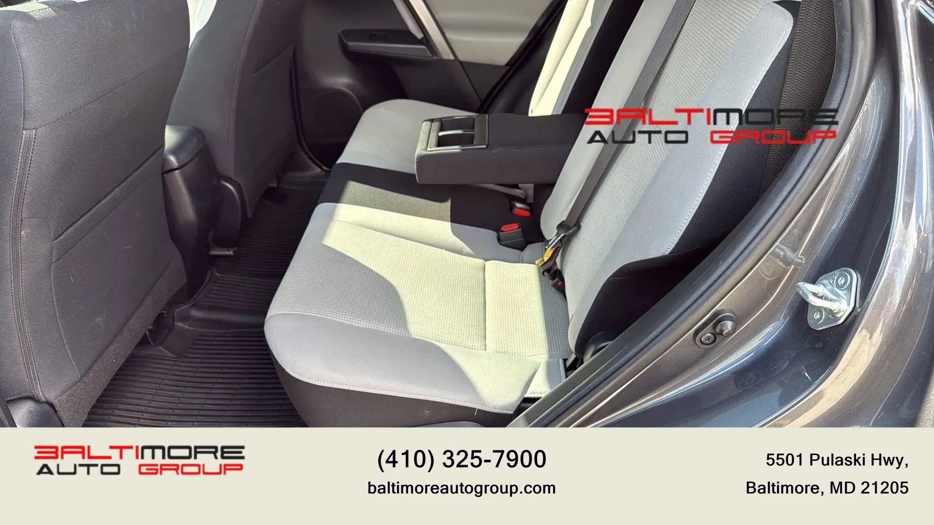 Used 2018 Toyota RAV4 XLE w/ Plus Extra Value Package image 31