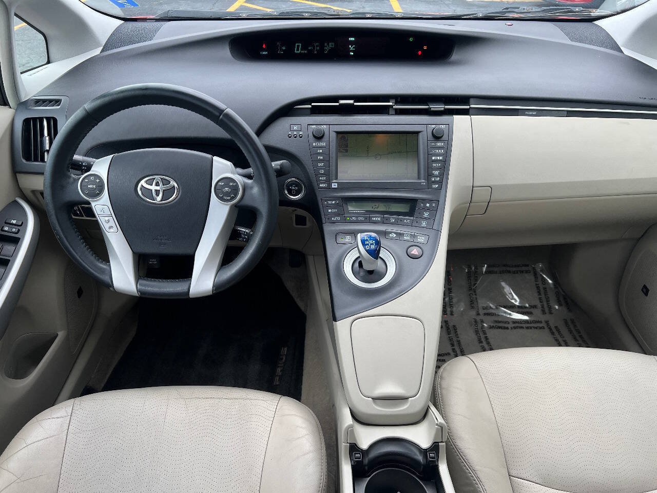 Used 2010 Toyota Prius Four w/ Solar Roof Pkg FWD image 31