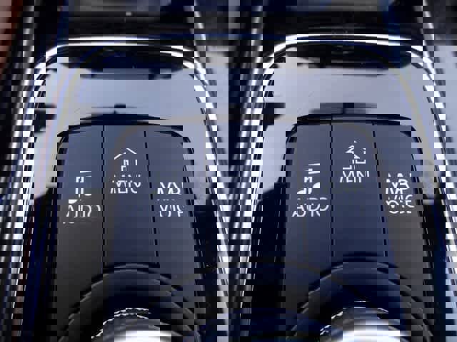 Used 2024 INFINITI QX80 Sensory image 31