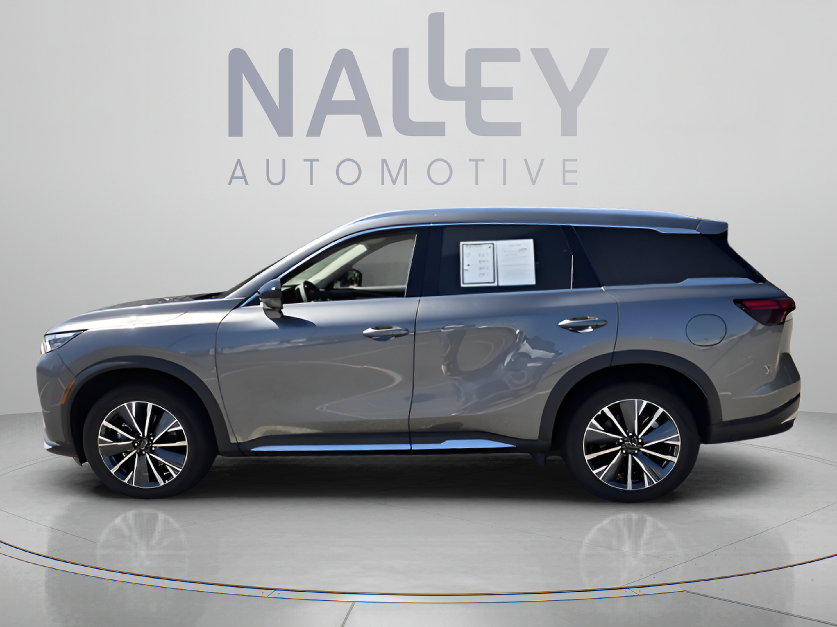 Used 2026 INFINITI QX60 Luxe AWD/4WD image 2