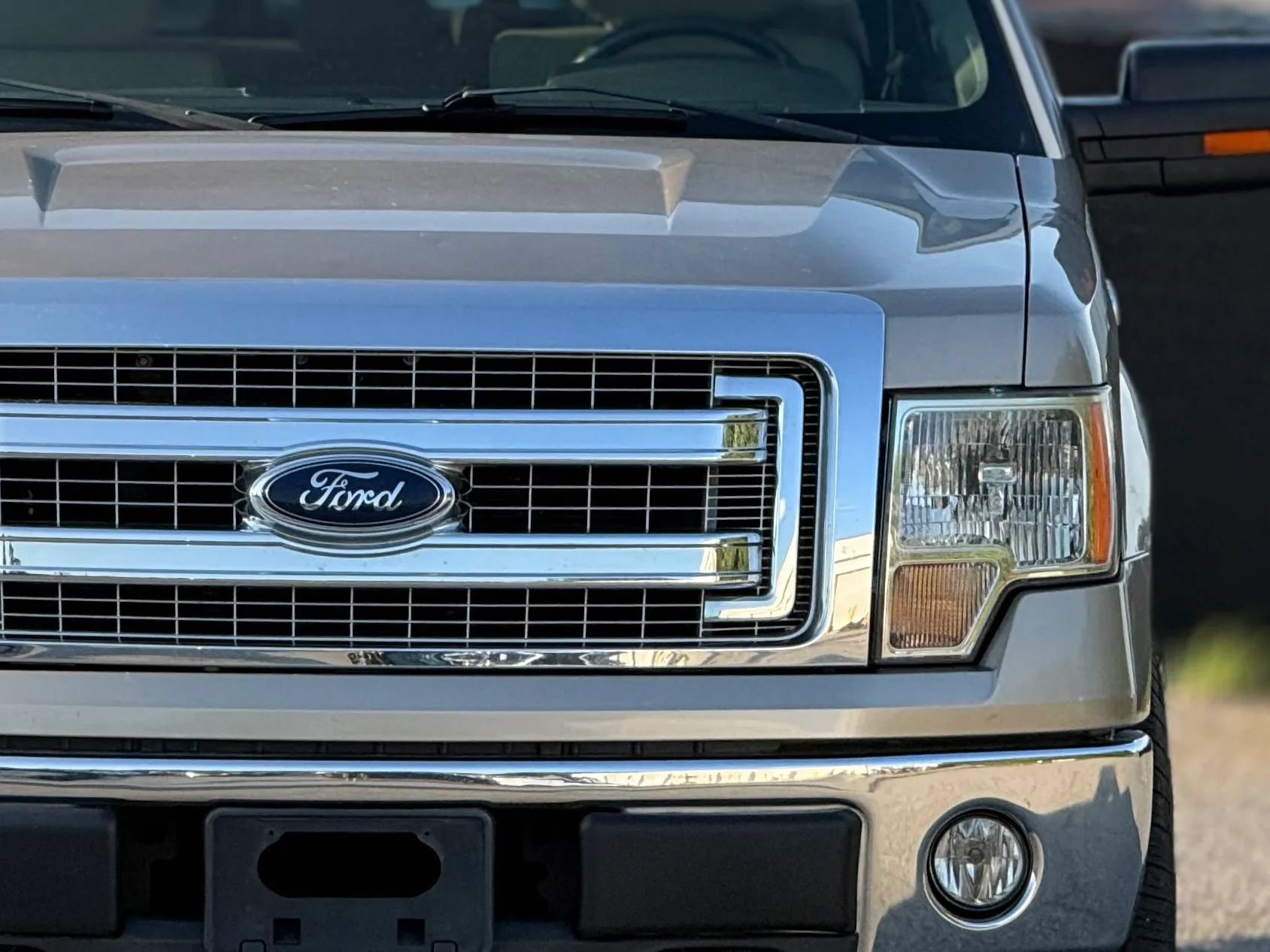 Used 2013 Ford F150 XLT w/ Luxury Equipment Group AWD/4WD image 12