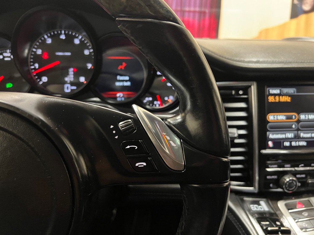 Used 2011 Porsche Panamera 4 AWD/4WD image 31