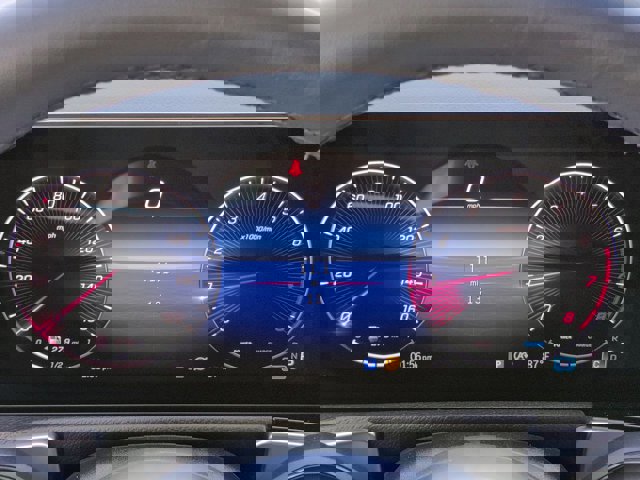 Used 2025 Mercedes-Benz GLB 250 image 26