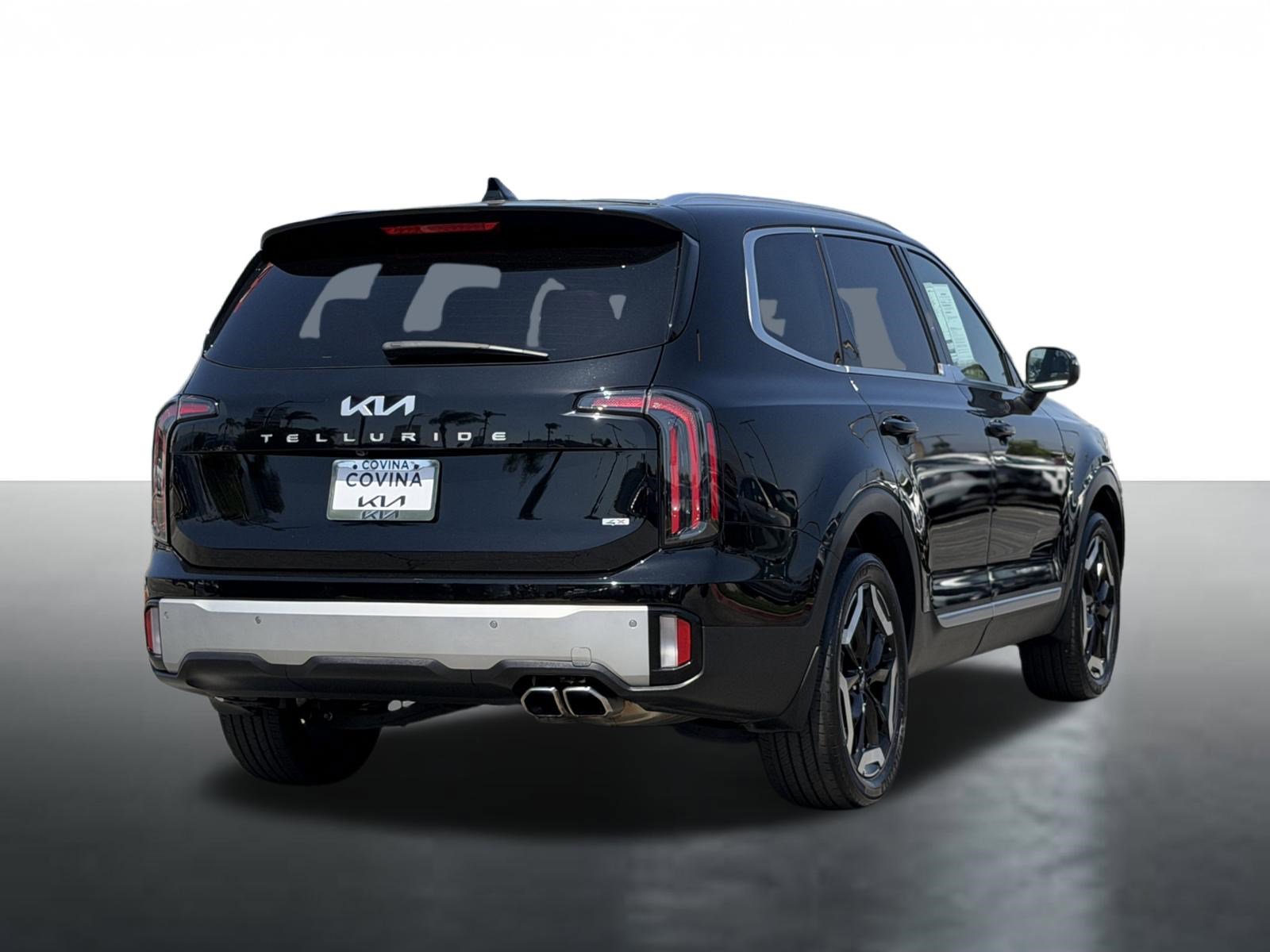 Used 2023 Kia Telluride EX w/ EX Captain's Chair Package image 8