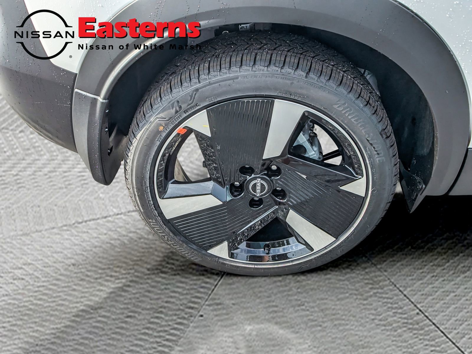 New 2025 Nissan Kicks SR w/ SR Premium Package AWD/4WD image 13