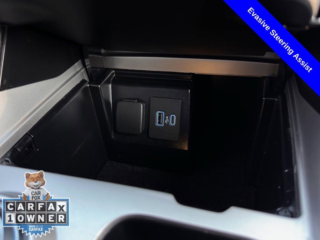 Used 2023 Ford Explorer XLT w/ Equipment Group 202A image 13