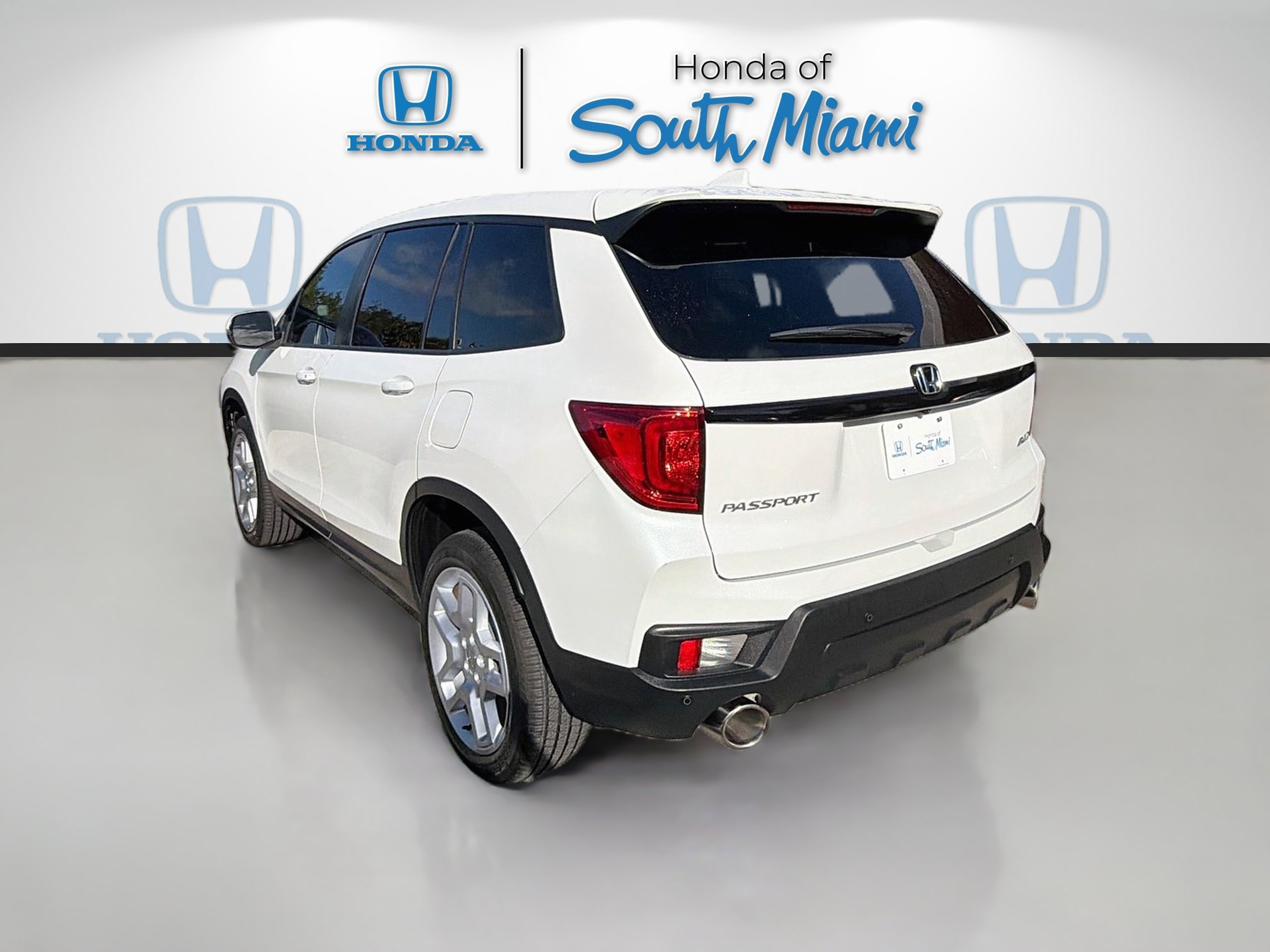 Certified 2025 Honda Passport EX-L image 5