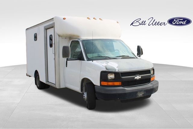 Used 2008 Chevrolet Express 3500 Work Van image 3