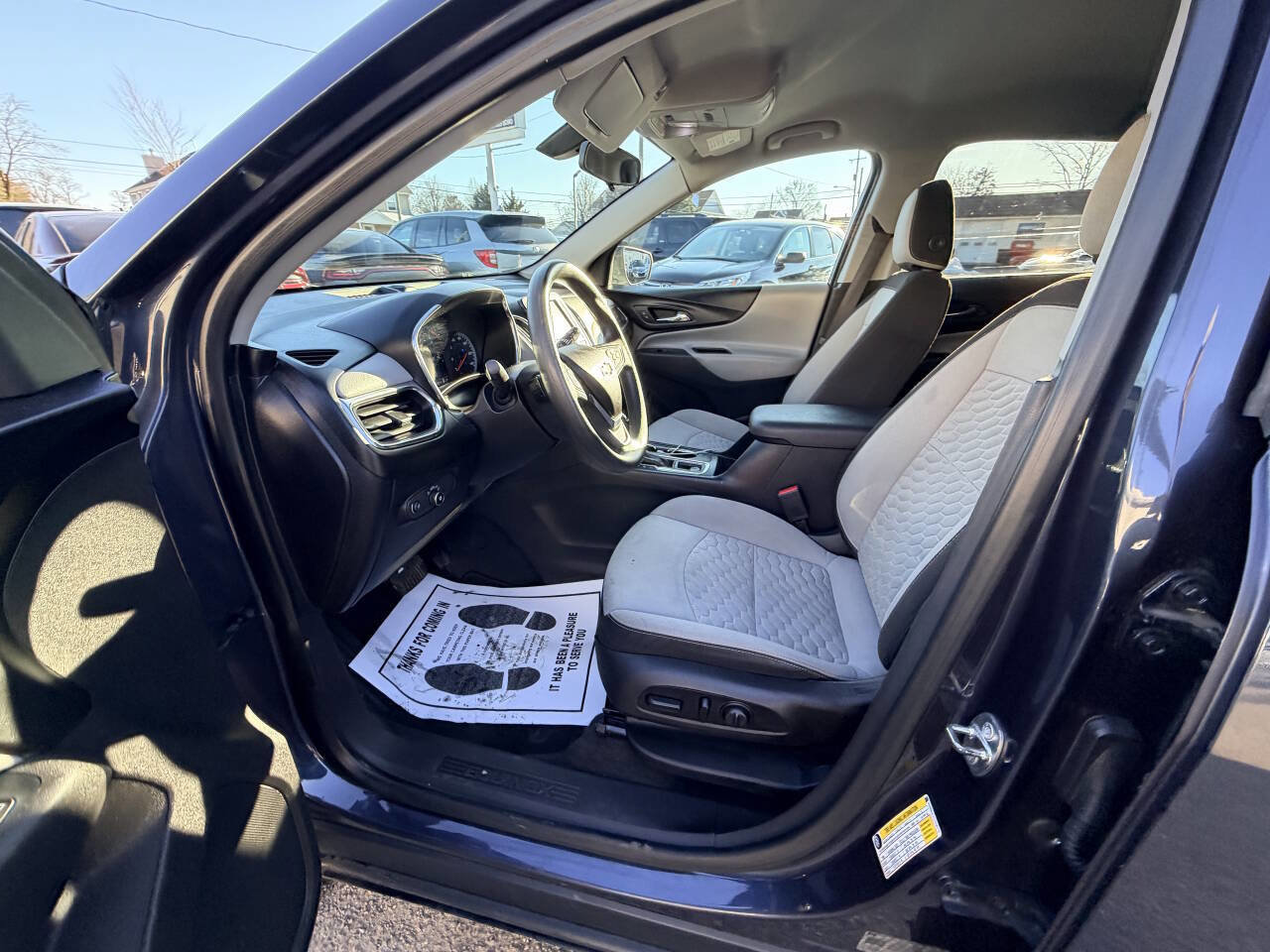 Used 2018 Chevrolet Equinox LT FWD image 37