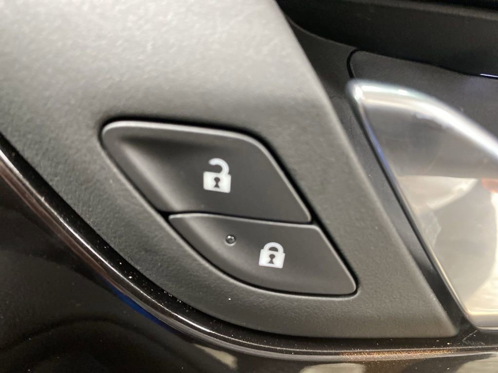 Used 2025 Chevrolet Blazer RS w/ Enhanced Convenience Package image 30