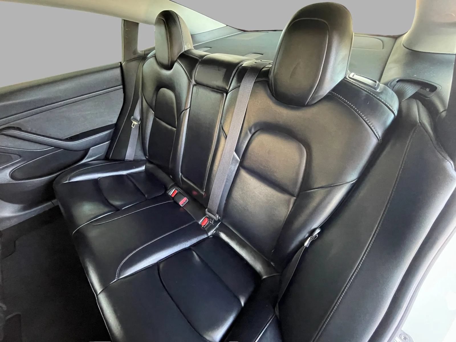 Used 2020 Tesla Model 3 Standard Range RWD image 25