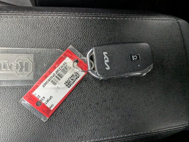 Certified 2023 Kia Sportage EX FWD image 32