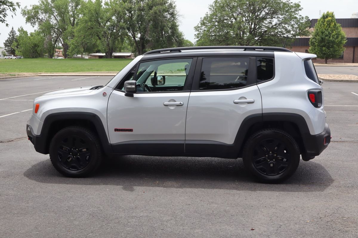 Used 2018 Jeep Renegade Trailhawk AWD/4WD image 9
