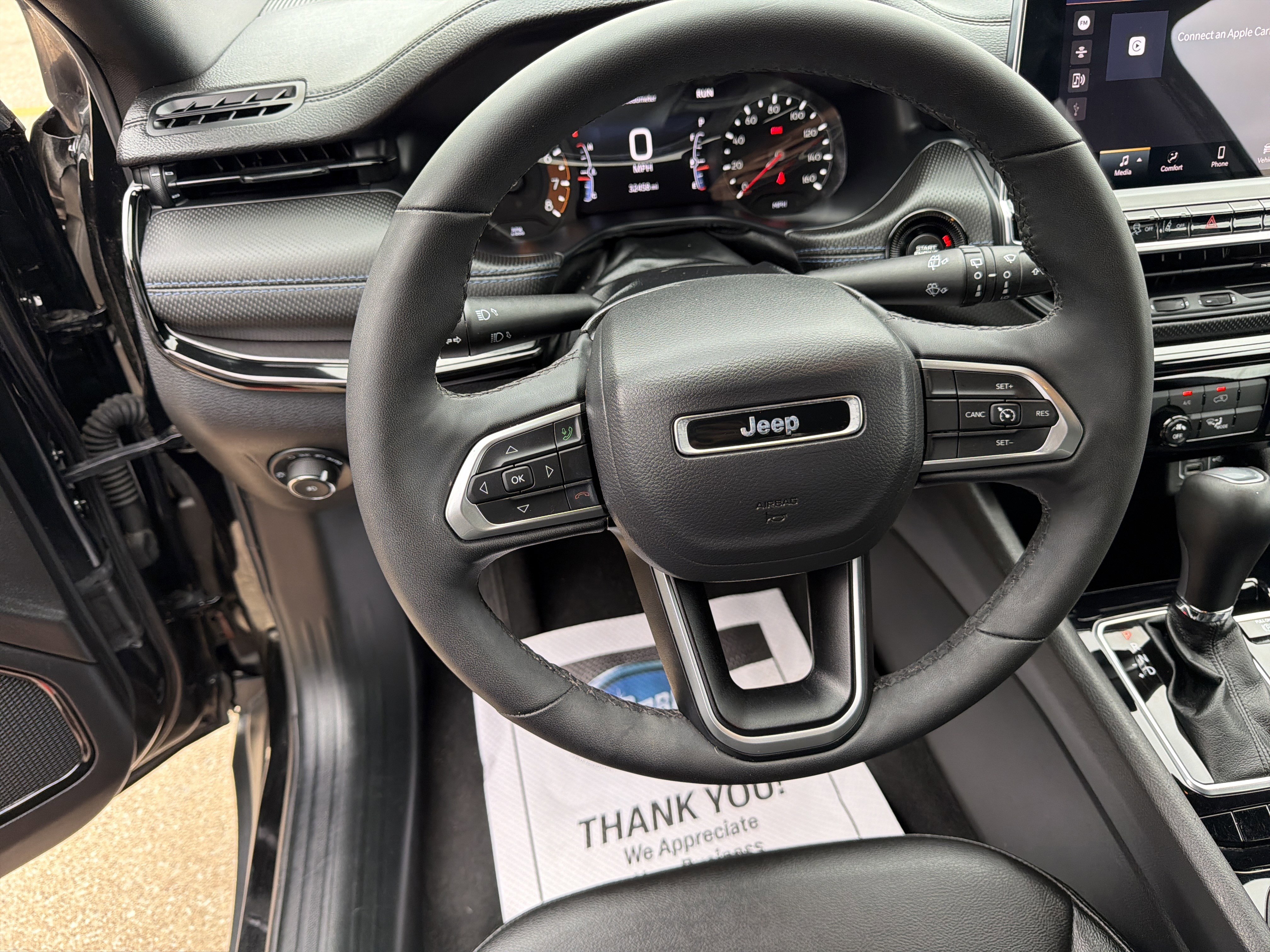 Used 2025 Jeep Compass Latitude w/ Altitude Special Edition image 14