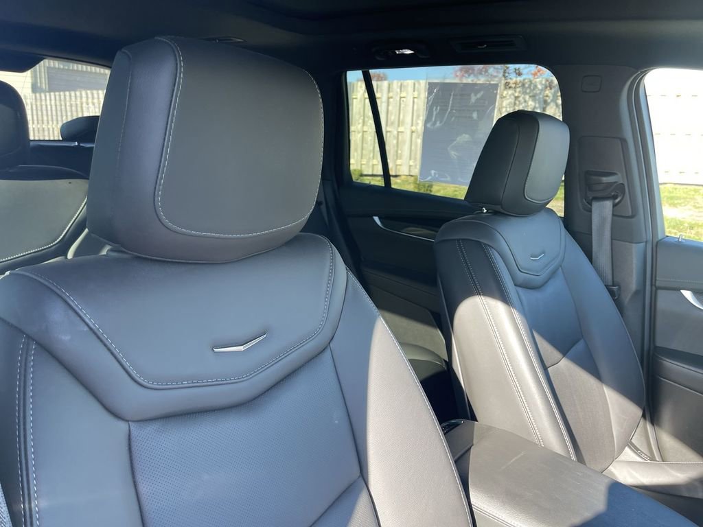 Certified 2024 Cadillac XT6 Sport w/ Technology Package image 36