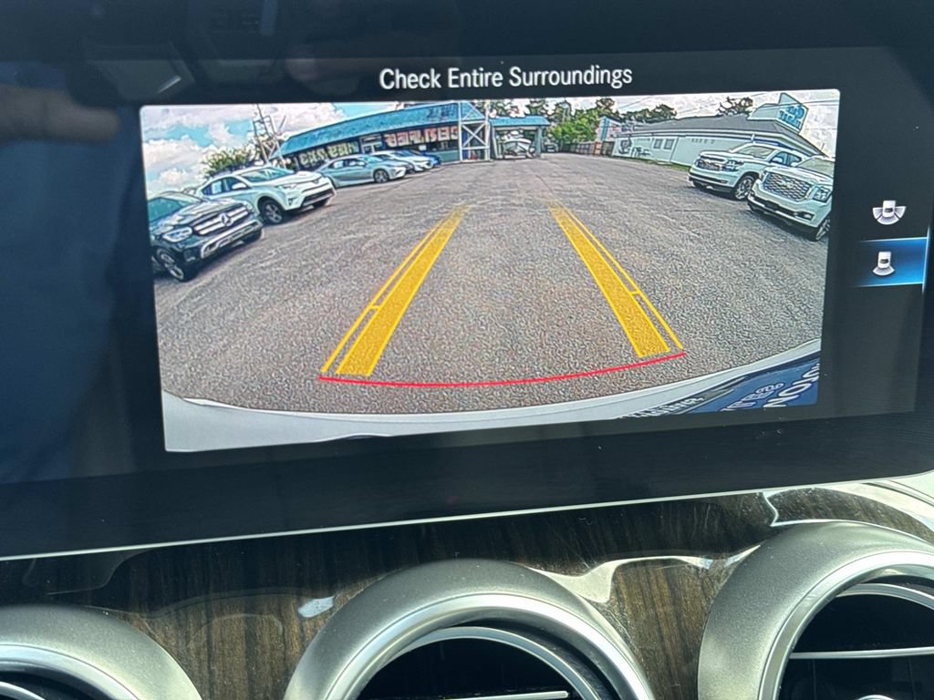 Used 2020 Mercedes-Benz GLC 300 4MATIC w/ Multimedia Package image 28