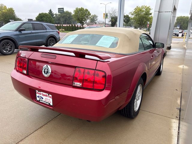 Used 2006 Ford Mustang Premium RWD image 6