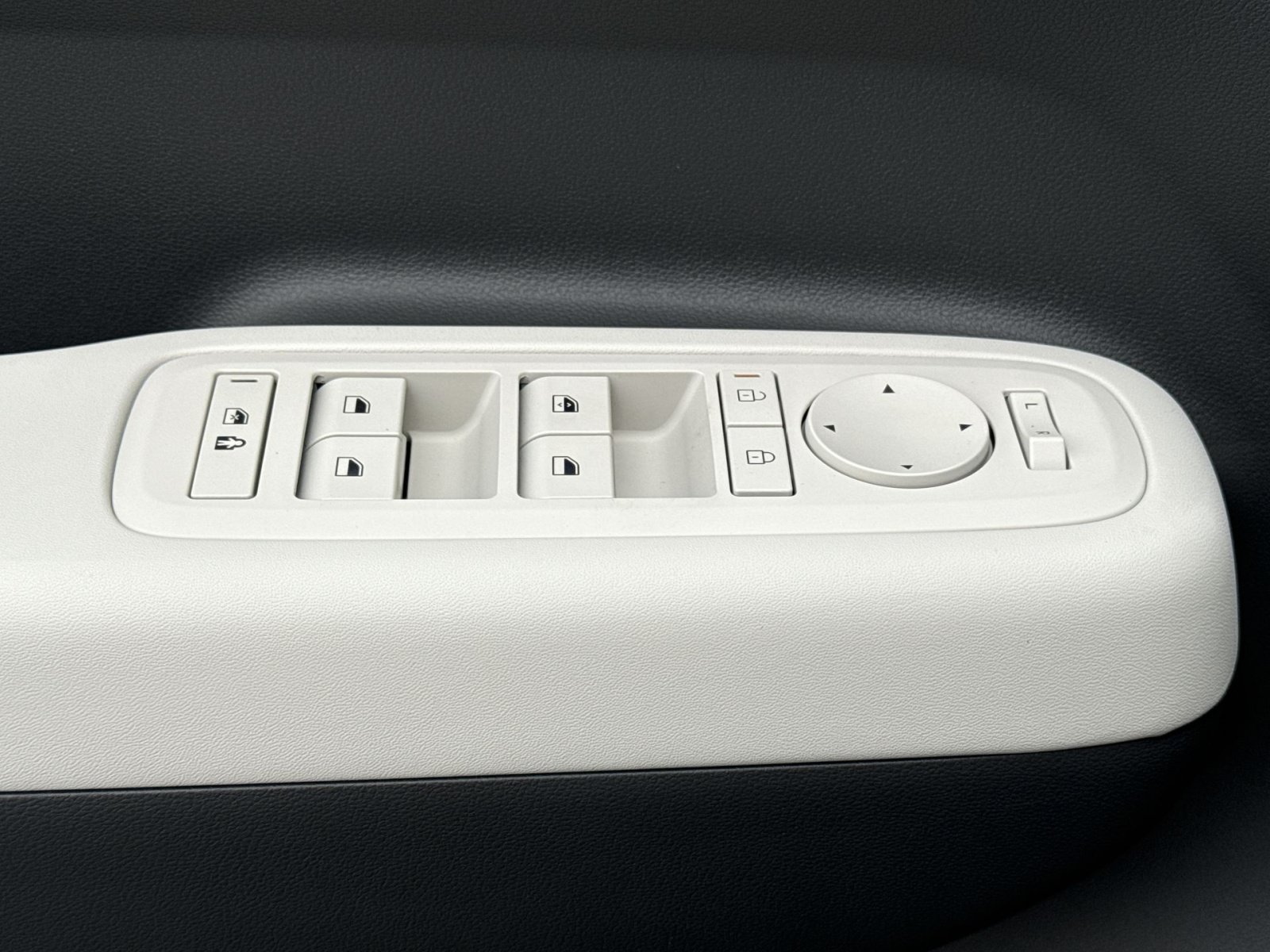 New 2026 Hyundai Santa Fe SE AWD/4WD image 15