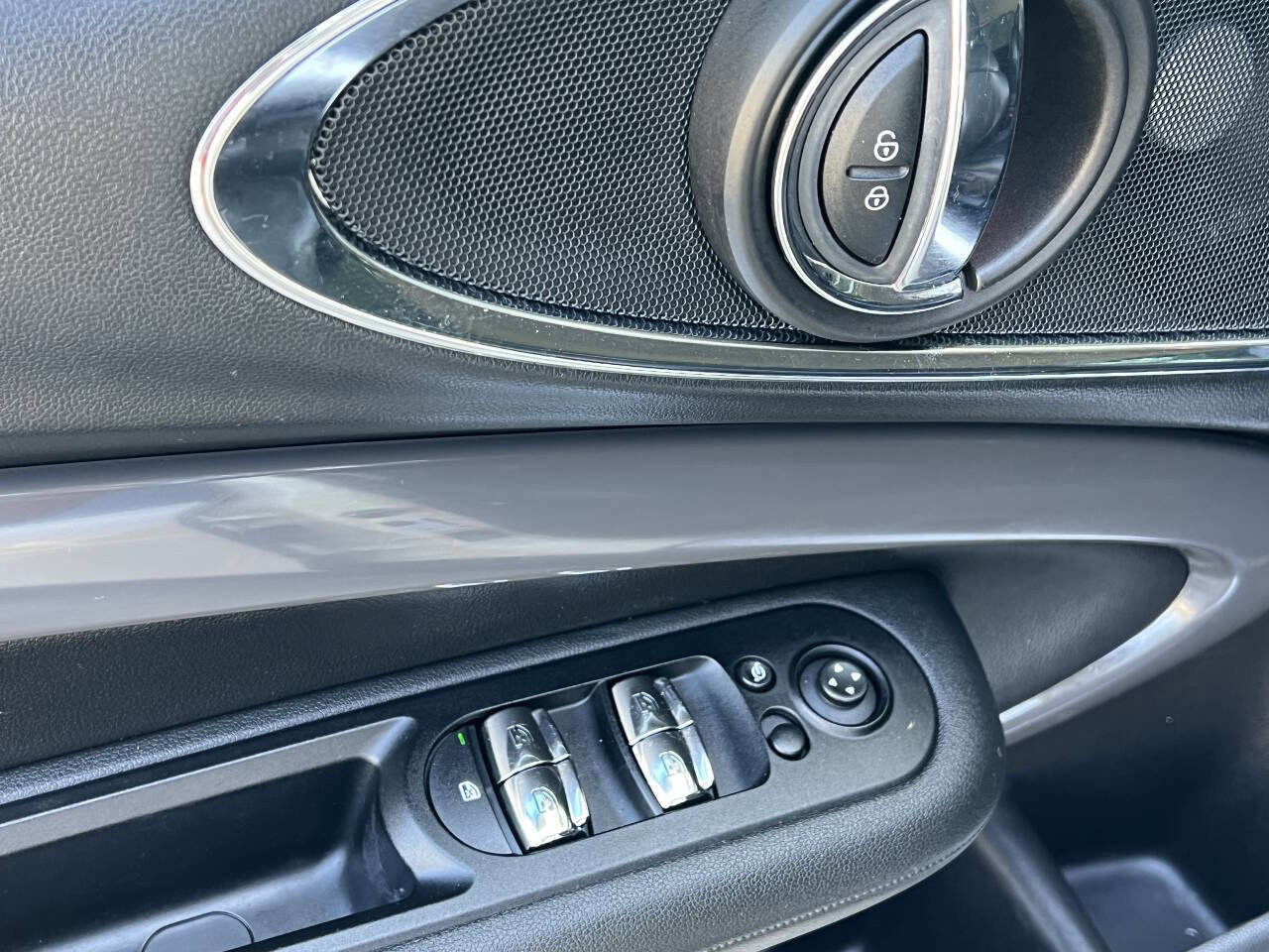 Used 2017 MINI Cooper Clubman S image 38