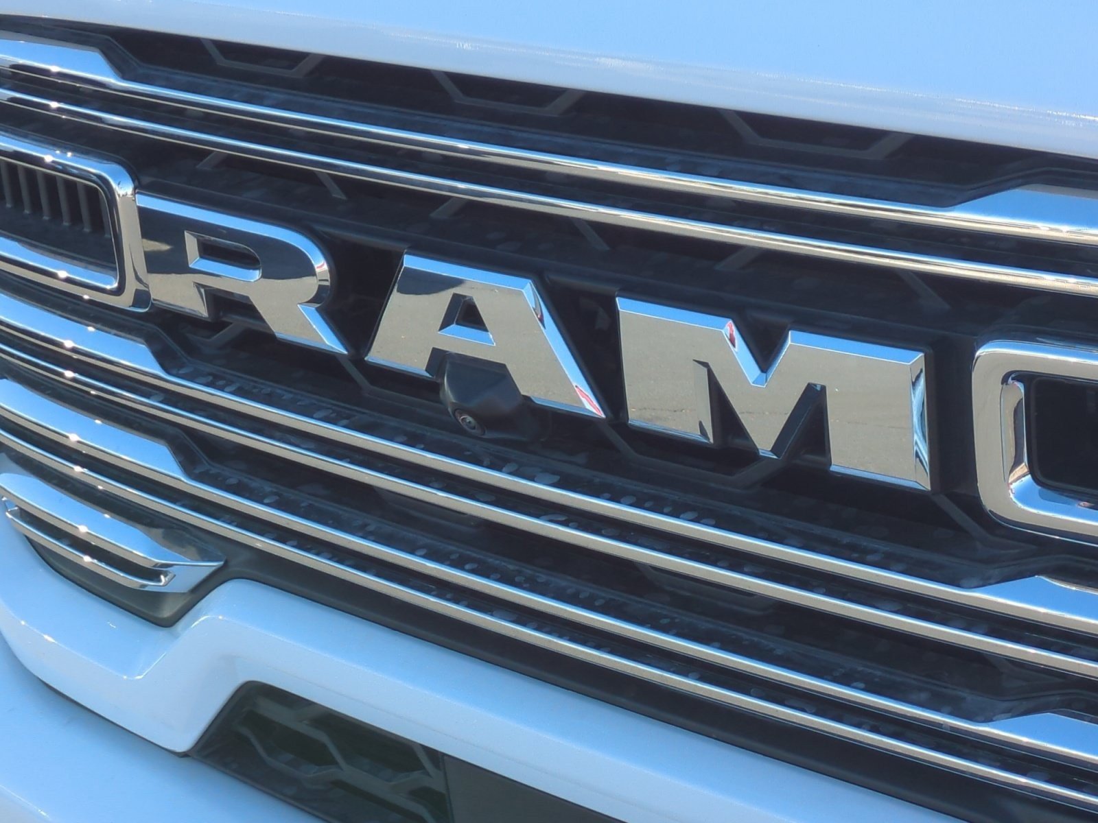 New 2026 RAM 2500 Laramie AWD/4WD image 23
