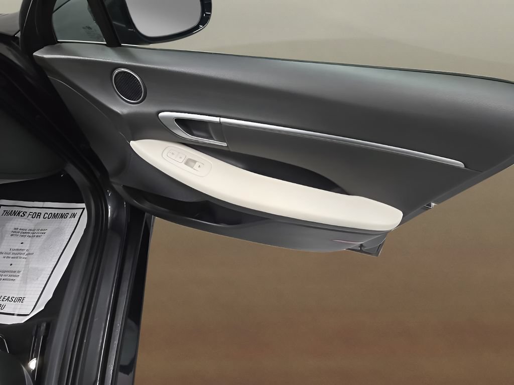Certified 2025 Hyundai Sonata SEL FWD image 24