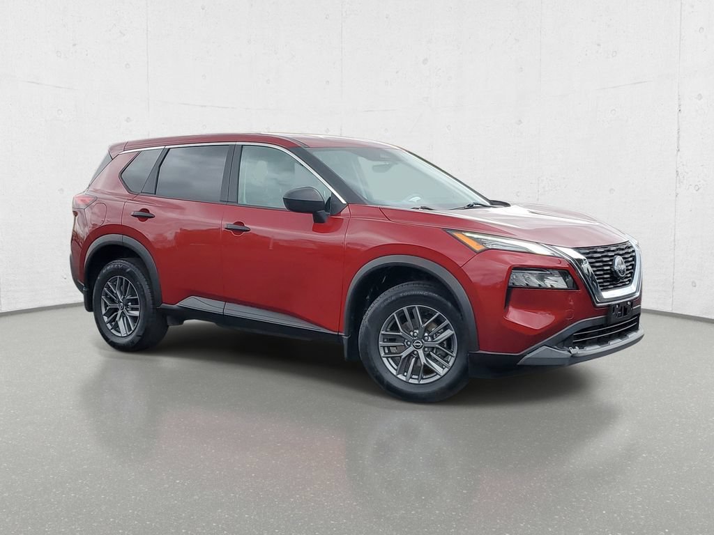 Used 2023 Nissan Rogue S AWD/4WD image 2