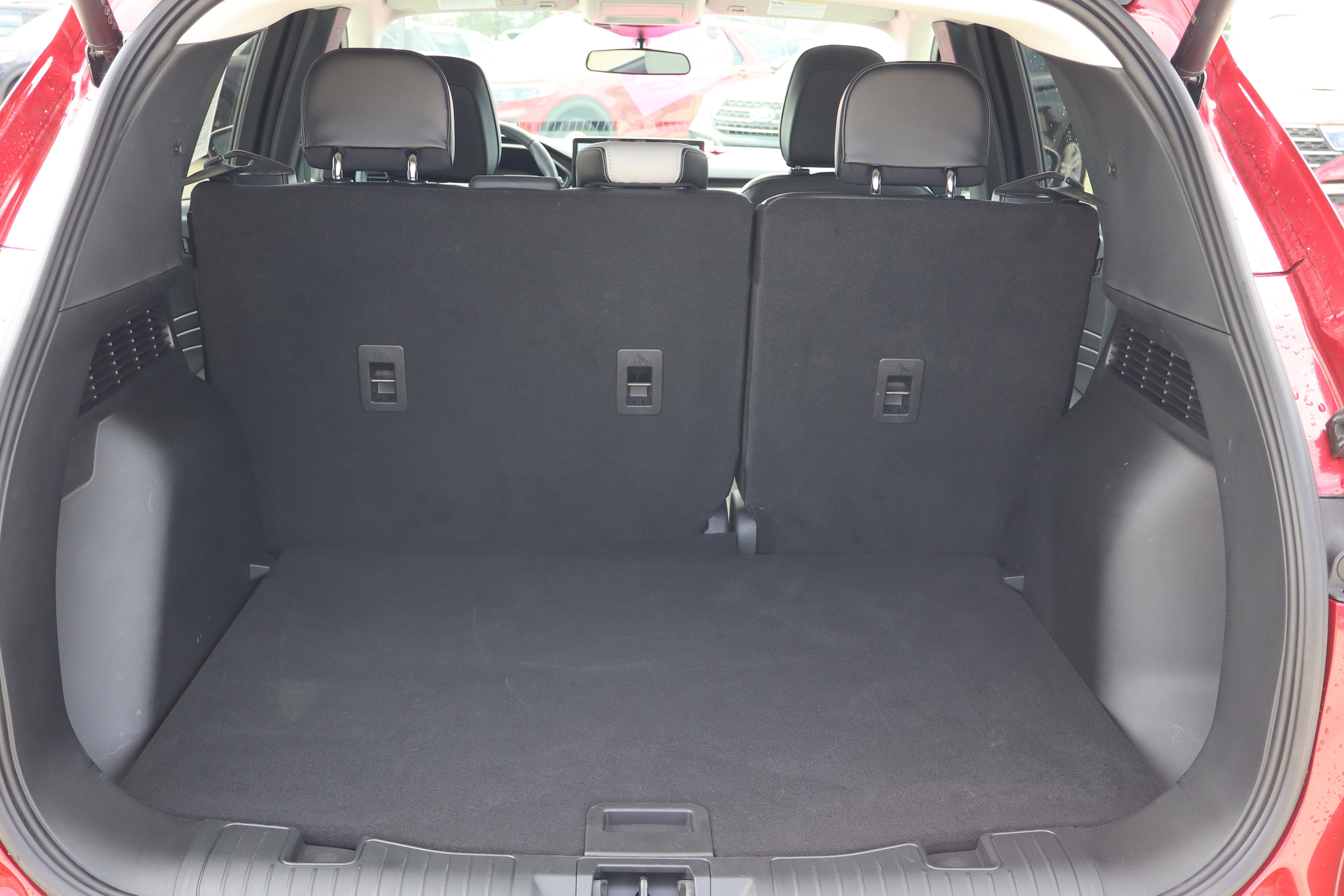 Used 2025 Ford Escape SE image 26