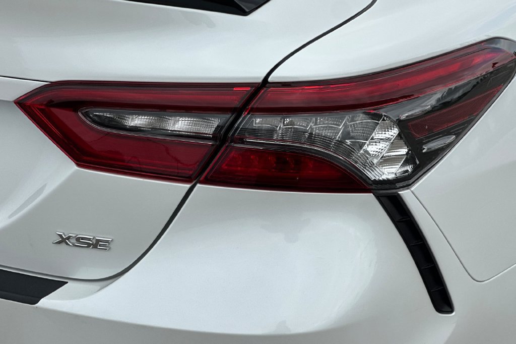 Used 2024 Toyota Camry XSE FWD image 25