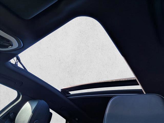 Used 2025 Porsche Macan Turbo image 27