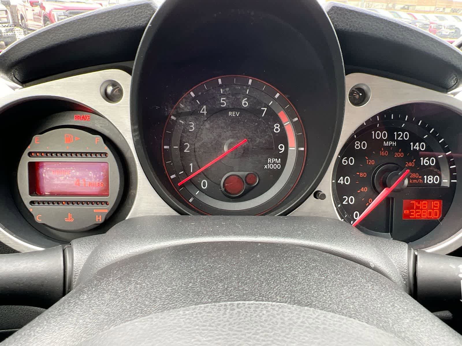 Used 2020 Nissan 370Z Coupe RWD image 29