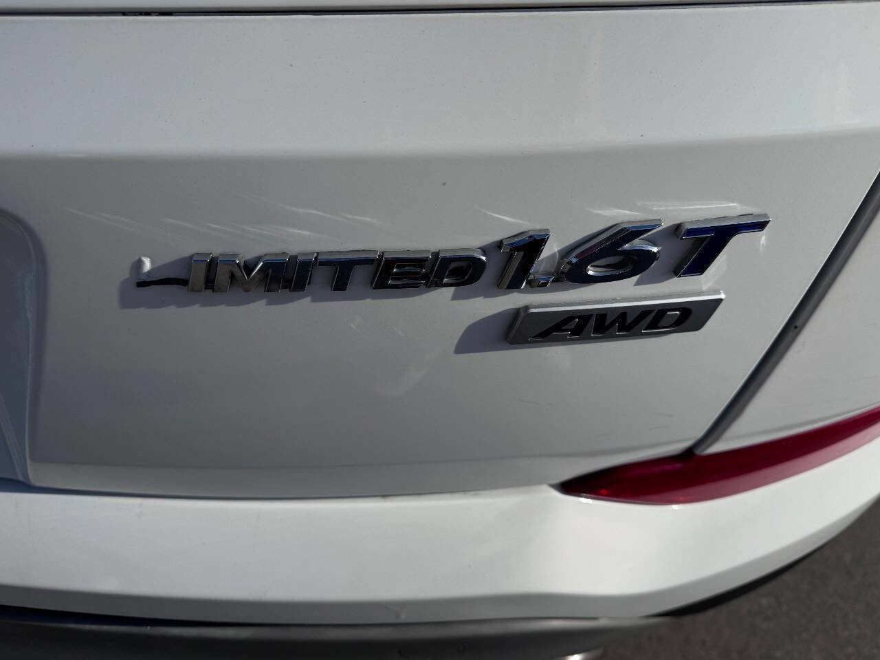 Used 2017 Hyundai Tucson Limited w/ Cargo Package AWD/4WD image 11