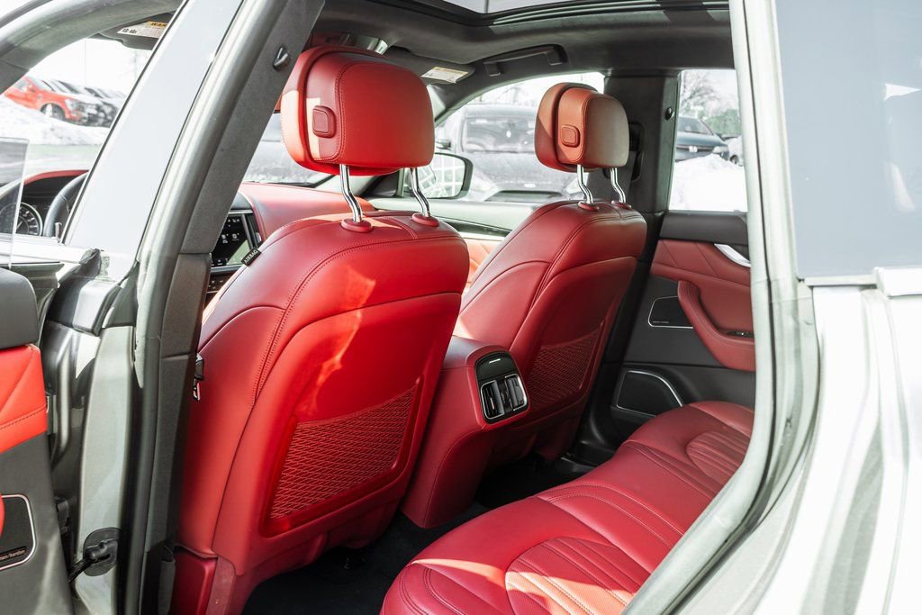 Used 2022 Maserati Levante GT image 34