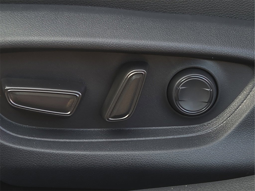 New 2026 Toyota Camry SE image 18