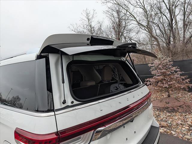 Used 2022 Lincoln Navigator Reserve image 27