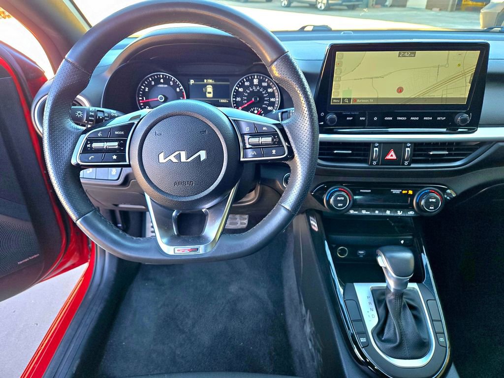 Used 2024 Kia Forte GT-Line w/ GT-Line Premium Package image 10