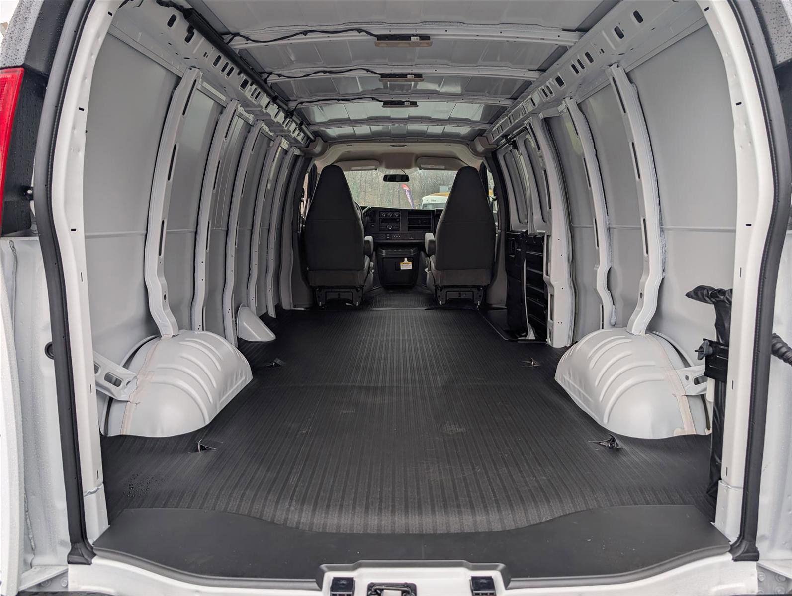 New 2025 Chevrolet Express 2500 Extended w/ Safety Package image 10