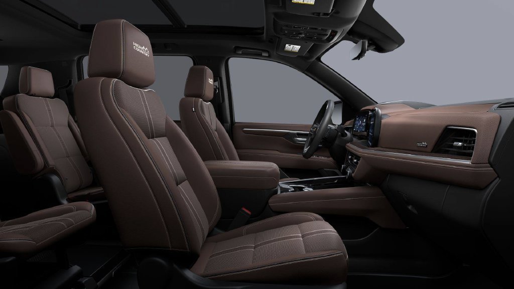 New 2027 Chevrolet Suburban High Country AWD/4WD image 7