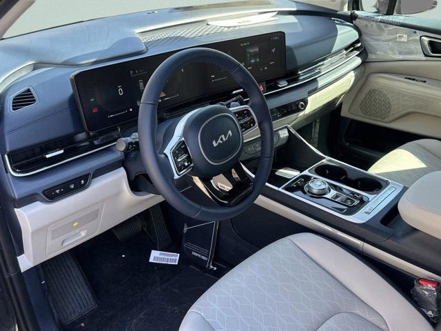 New 2026 Kia Carnival EX image 17