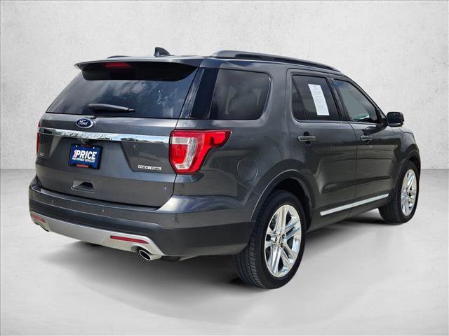 Used 2016 Ford Explorer XLT w/ Equipment Group 202A image 5