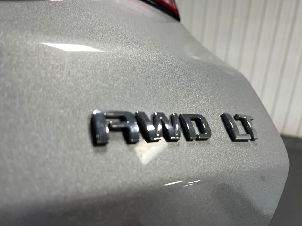 Used 2023 Chevrolet Equinox LT w/ Driver Convenience Package image 20